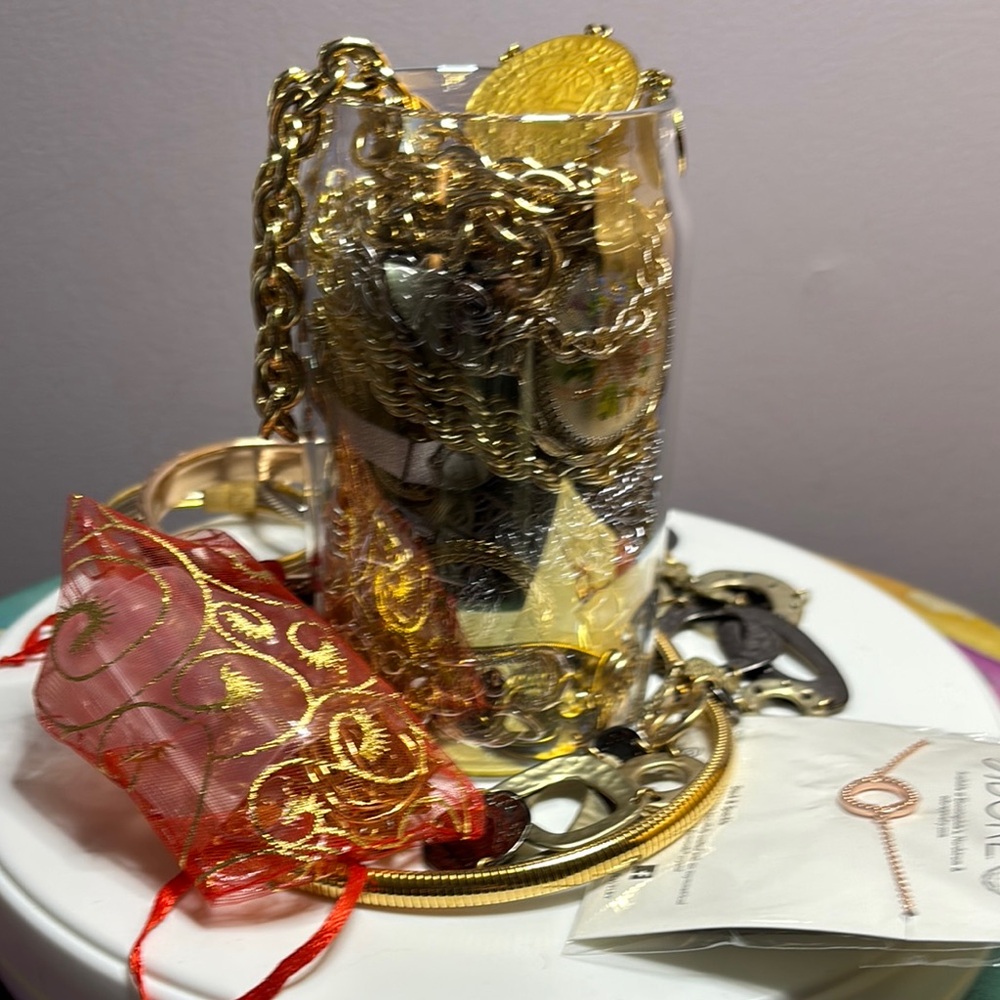 MYSTERY JEWELRY “ALL THE METALS”